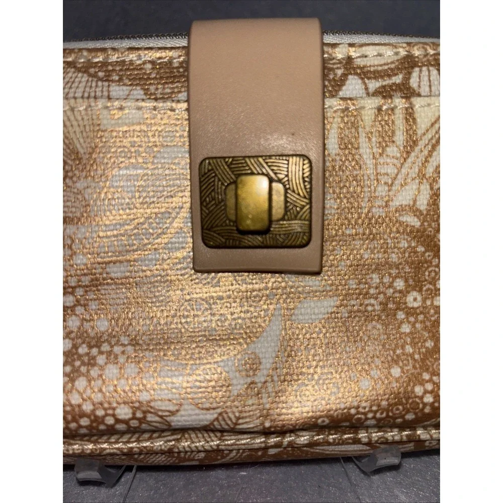 SAKROOTS Lg Smartphone Gold‎ Canvas Wristlet Zip Around Wallet NWT Missing Strap